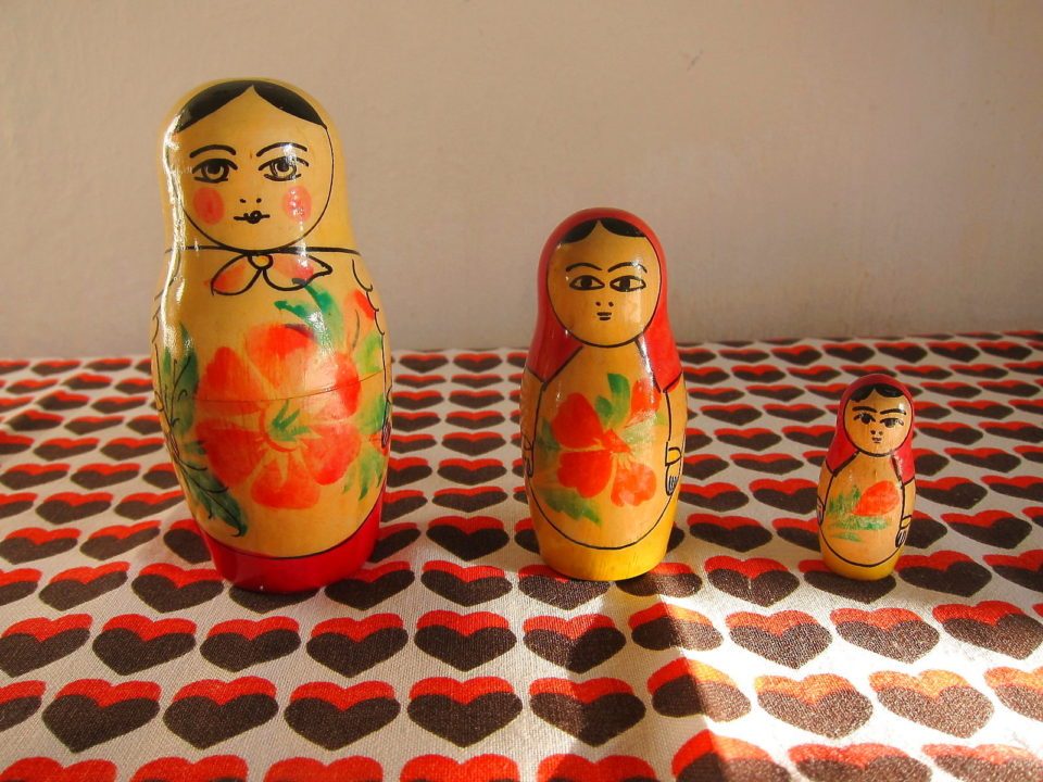 3姉妹　ロシアン人形.jpg
